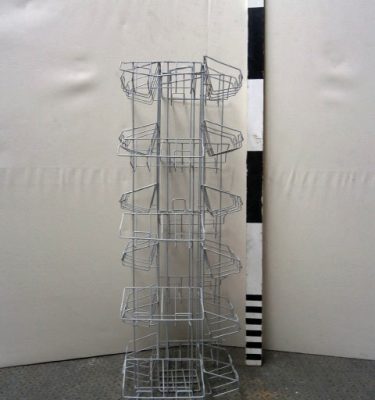 0093080 Shop White Wire Postcard Or Leaflet Stand ( 120 cm tall )