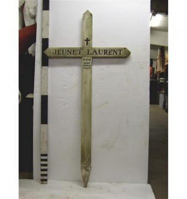 Ww1 French White Cross 'JeunetLaurent' (Wood)
