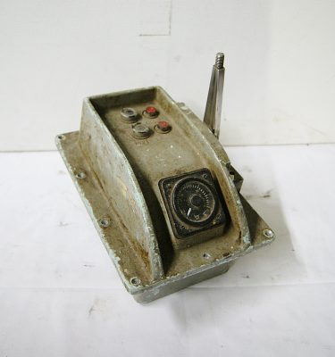0045074 Switch Gear ( H 27cm x 19 x 27 )