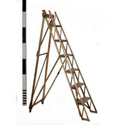 Wooden Step Ladder 2000