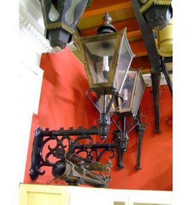 Ext Lanterns On Wall Brackets