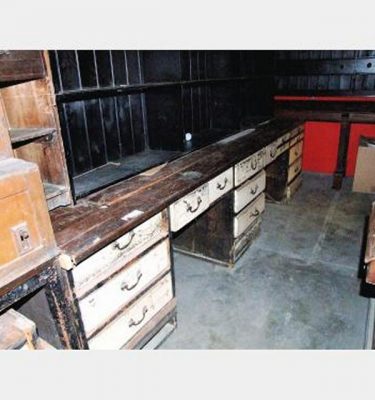 3900001 Shop Counter Mahogany Top With Drawers (Heavy) 3540X895X760D