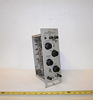 0326012 Waveform Generator ( 30cm x 10 x 15 )