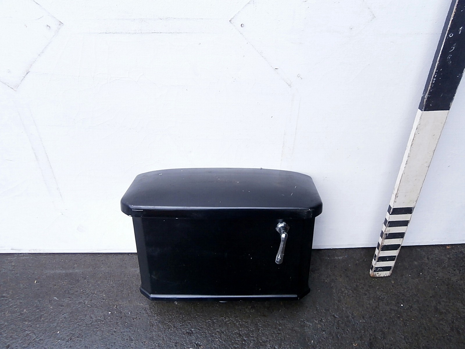 0055036 Black Ceramic Toilet Cistern ( H 44cm x 53 x 22 ) Stockyard