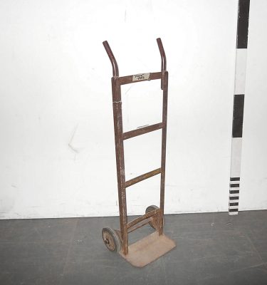 0081036 Sack Barrow ( H 130cm x 44 x 38 )