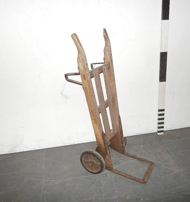 0081058 Period Sack Barrow ( H 120cm x 48 x 60 )