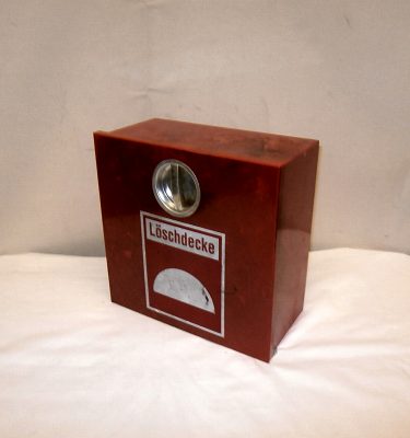 6600039 Fire Blanket ( H 31cm x 31 x 16 )