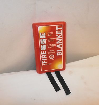 6600040 Fire Blanket ( H 26cm x 17 x 5 )