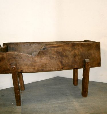 2400012 Wooden Feeding Tray ( H 69cm x 115 x 40 )