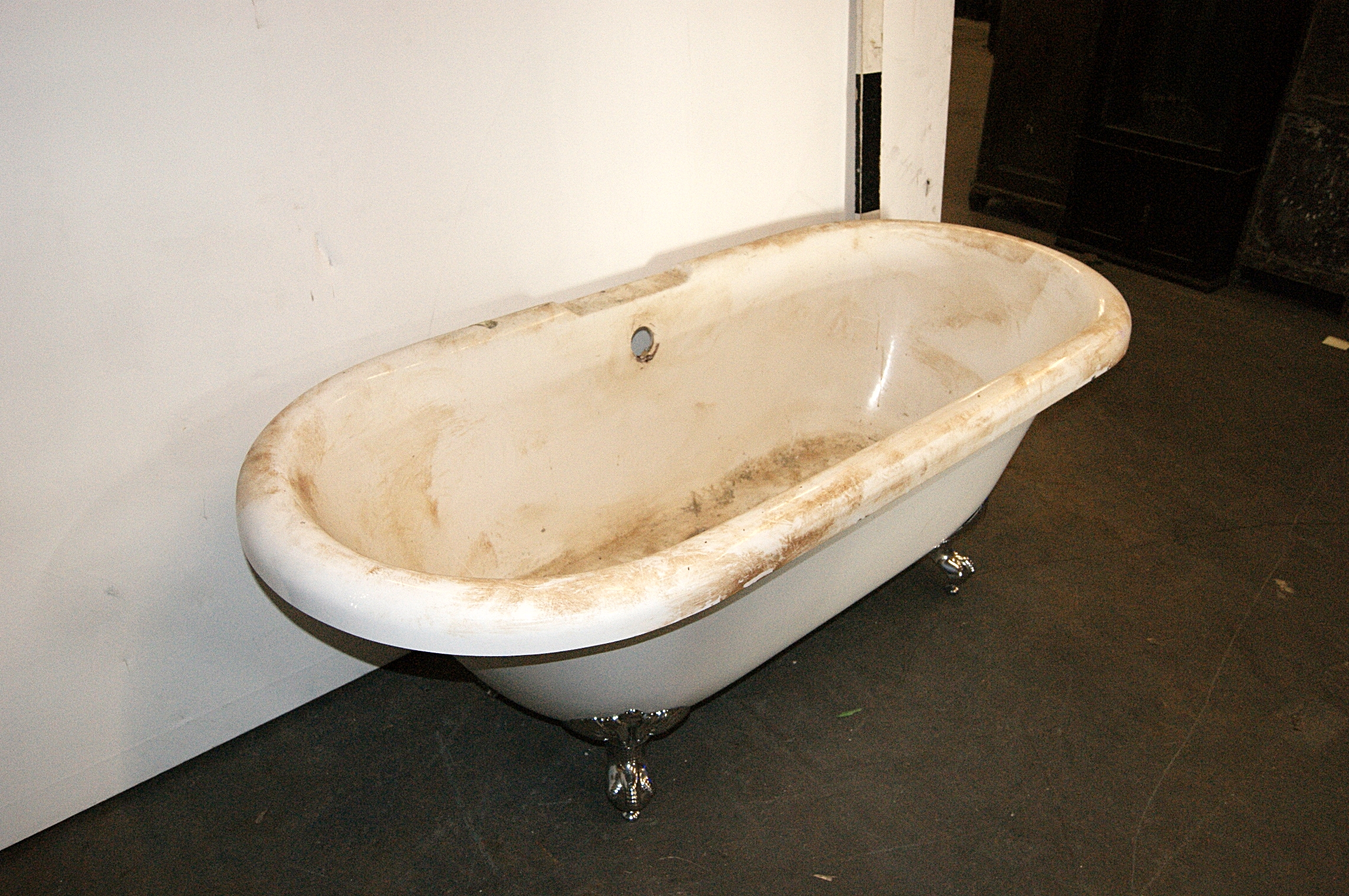 0280073 Victorian Enamel Bath With Roll Top / Fibreglass ( H 65cm x 168