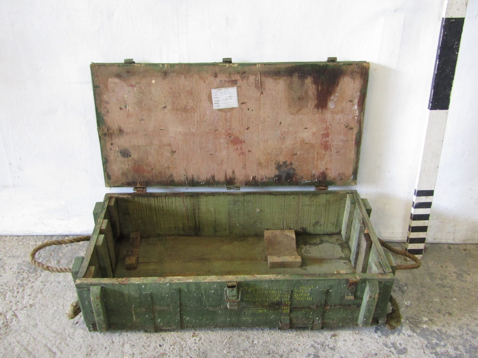 0069151 Wooden Army Boxes With Rope Handles ( H 31 cm x 102 x 50 ) x 83