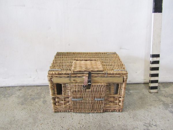 0410259 Wicker Pet Carrier ( H 30 cm x 47 x 38 ) x 2 off