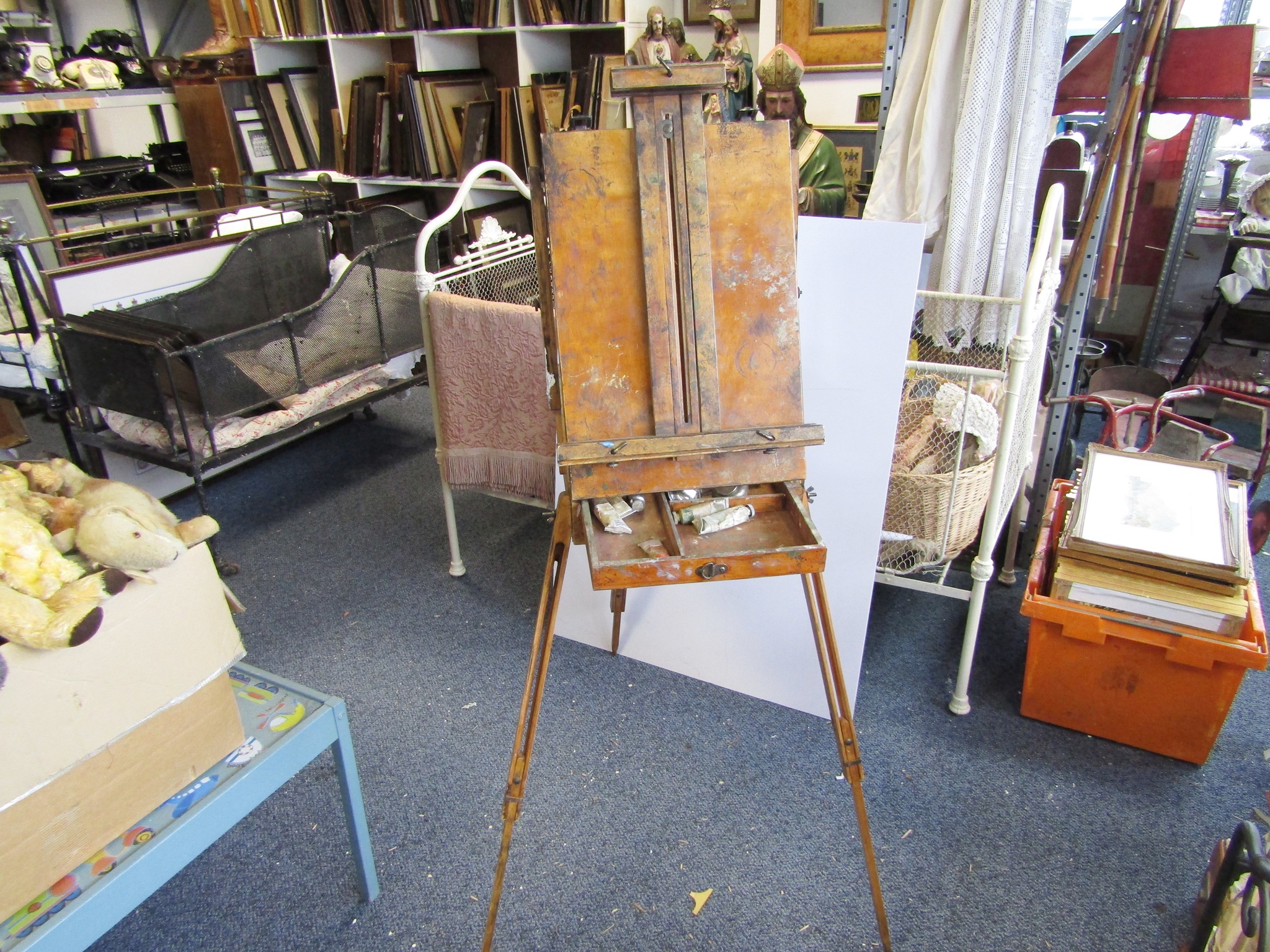 0440046 Travelling Folding Painters Easel x 1 off Stockyard Prop and