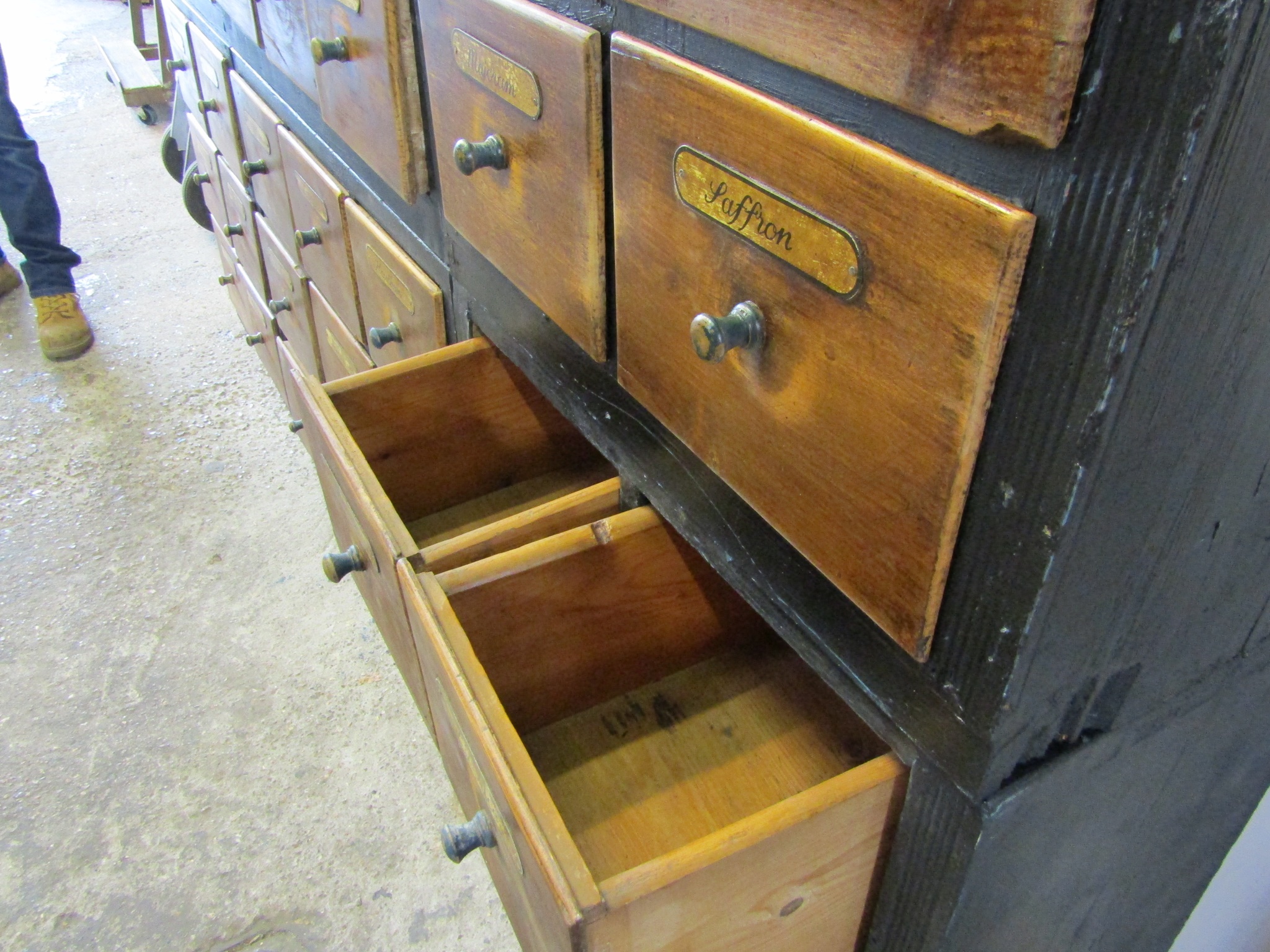 0063077 Apothecary Drawers / Made Of 6 Individual Sections ( H 146 cm x 256 x 40 ) x 1 off - Image 3