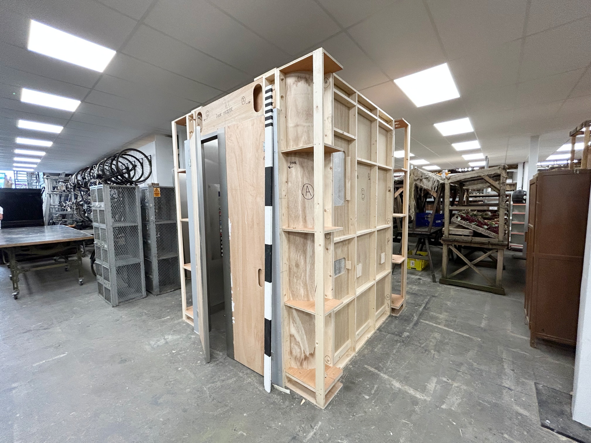 0067106 Modern Lift Interior Set / Wood Panel And Stainless Steel Detailing ( H 257 cm x 224 x 224 ) x 1 off - Image 8