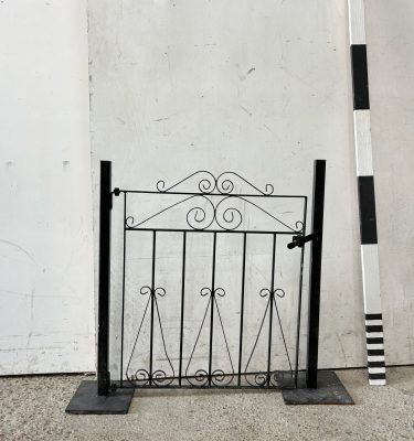 0430107 Small Iron Garden Gate ( H 97 cm x 104 ) x 1 off