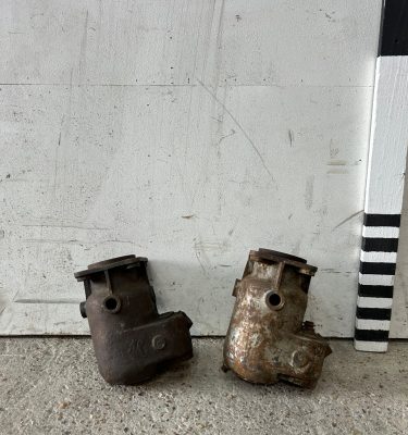 0810076 Cast Iron Engine Components ( H 28 cm x 21 x 16 ) x 3 off