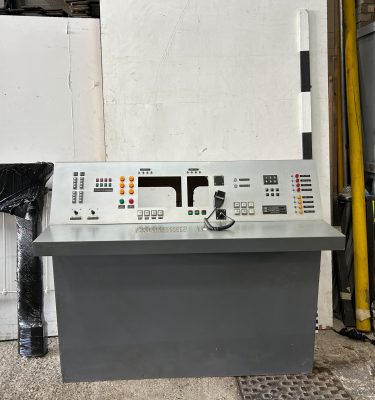 6810198 Control Room Unit ( H 137 cm x 160 x 80 ) x 1 off