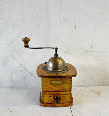 0352010 Vintage Coffee Grinder ( H 24 cm x 20 x 14 ) x 1 off