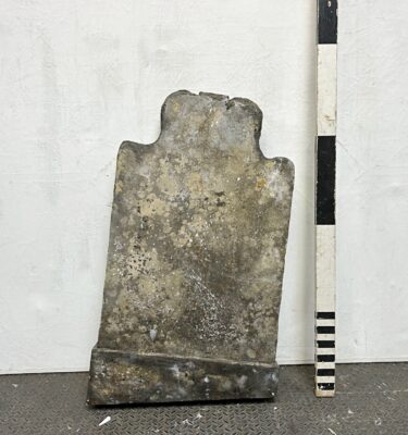 1161454 Weathered Gothic Gravestone ( H 107 cm x 65 x 14 ) x 1 off
