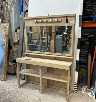 0070172 Theatre Make Up Station  ( H 210 cm x 150 x 52 ) x 1 off