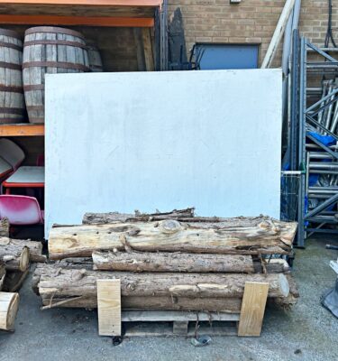 2400084 Large Natural Timber Logs ( Approx 190 cm Long )