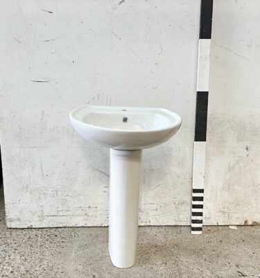 0011220 White Ceramic Pedestal Basin ( H 83 cm x 55 x 46 ) x 1 off