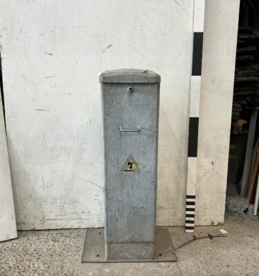 0093181 Roadside Galvanised Inspection Box ( H 125 cm x 65 x 38 ) x 1 off