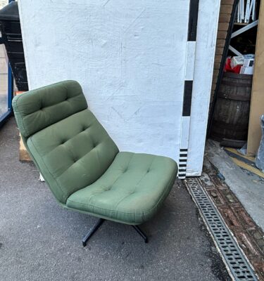 0085617 Green Swivel Lounge Chair ( H 90 cm x 64 x 80 ) x 4 off