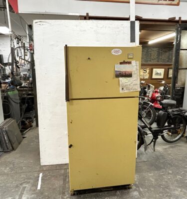 0660034 Vintage Fridge Freezer ( H 167 cm x 73 x 70 ) x 1 off