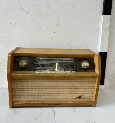 8200049 Vintage Wooden Radio (36 cm x 57 x 26 ) x 1 off