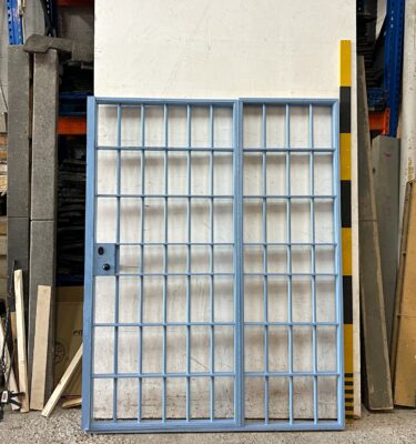 0770123 Wooden Prison Bars With Door Section ( H 203 cm x 158 ) x 1 off