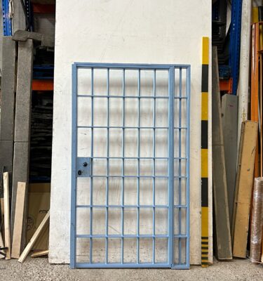 0770124 Wooden Prison Bars With Door Section ( H 206 cm x 121 ) x 1 off