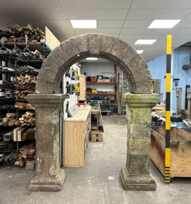 0950020 Poly Stone Effect Arch ( H 242 cm x 198 x 52 ) x 1 off