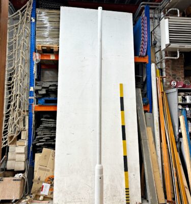 2500208 Modern Street Lamp Post ( H 377 cm ) x 7 off