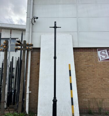 2500216 Victorian Street Lamp Post ( H 418 cm ) x 2 off