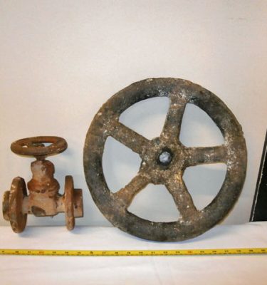 5510034 Pair Of Two Real Iron Wheels